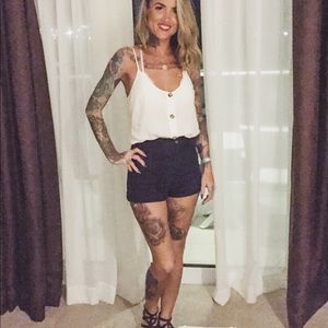 Meet your Posher, Lj